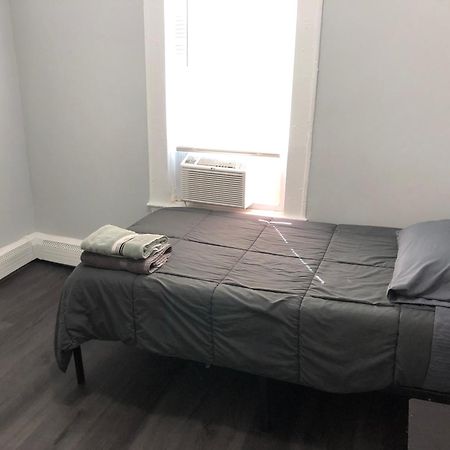 Private 2-Bedroom With Free Parking And Direct Bus To Nyc Manhattan Only 2 Blocks Away Linden Exteriér fotografie