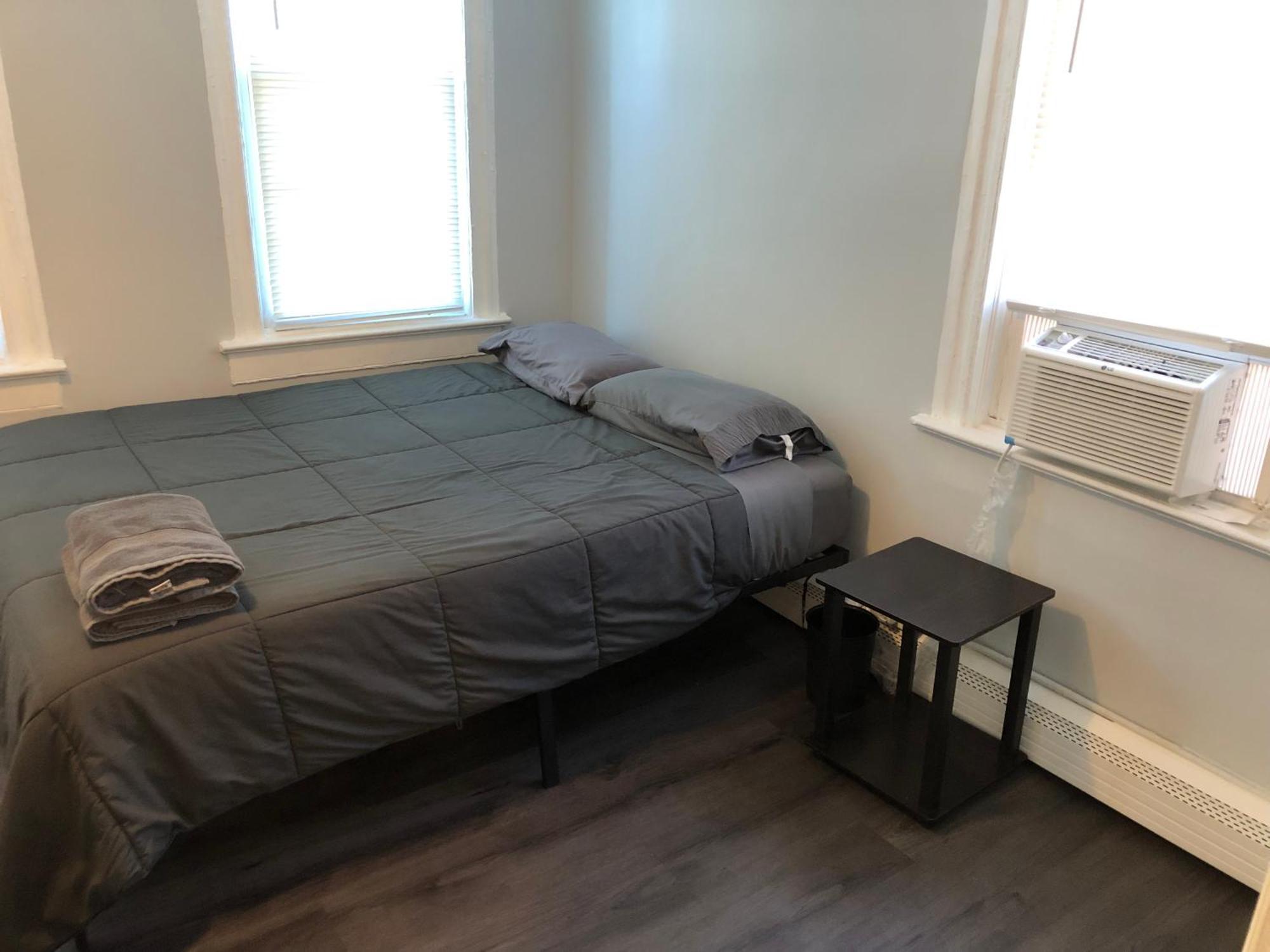 Private 2-Bedroom With Free Parking And Direct Bus To Nyc Manhattan Only 2 Blocks Away Linden Exteriér fotografie